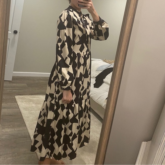 Long Black & Tan Dress - Picture 2 of 2